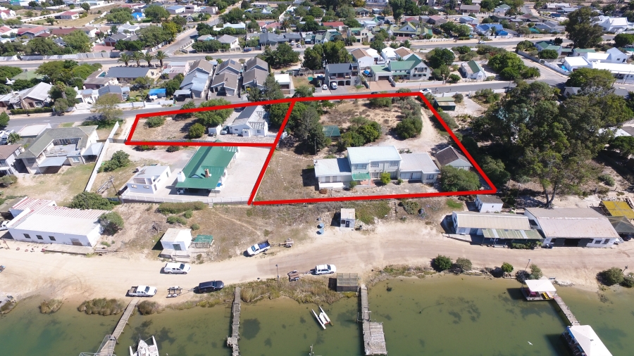 5 Bedroom Property for Sale in Velddrif Western Cape